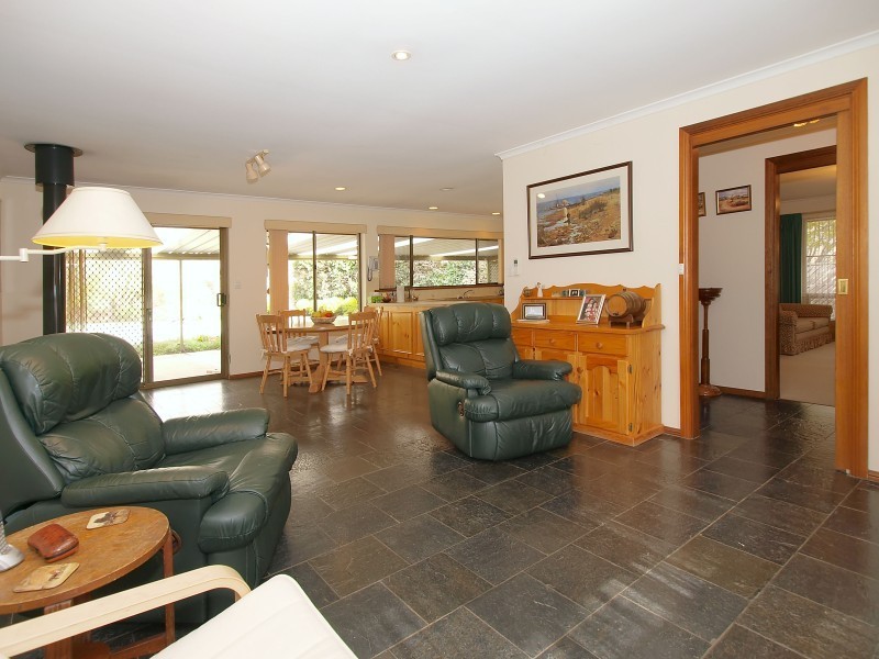 7 Fox Hill Road, Mount George SA 5155