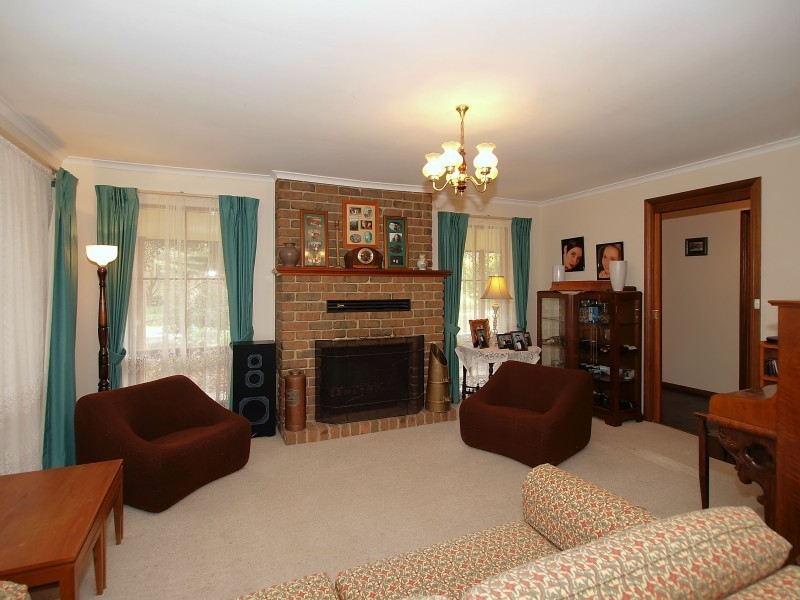 7 Fox Hill Road, Mount George SA 5155