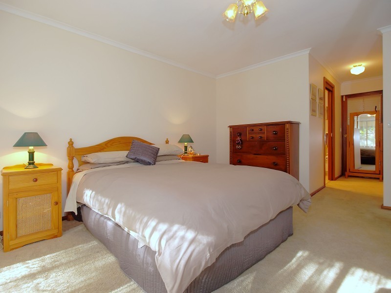 7 Fox Hill Road, Mount George SA 5155