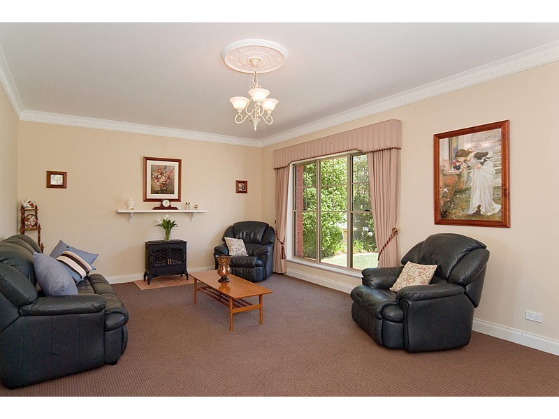 15 Silverwood Drive, Mount Barker SA 5251