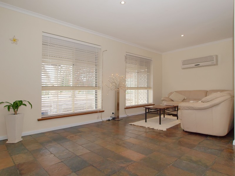 32 Jacaranda Drive, Woodside SA 5244