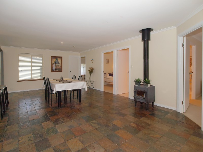 32 Jacaranda Drive, Woodside SA 5244