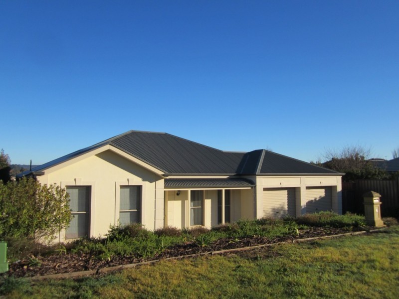 4 Pollard Street, Mount Barker SA 5251