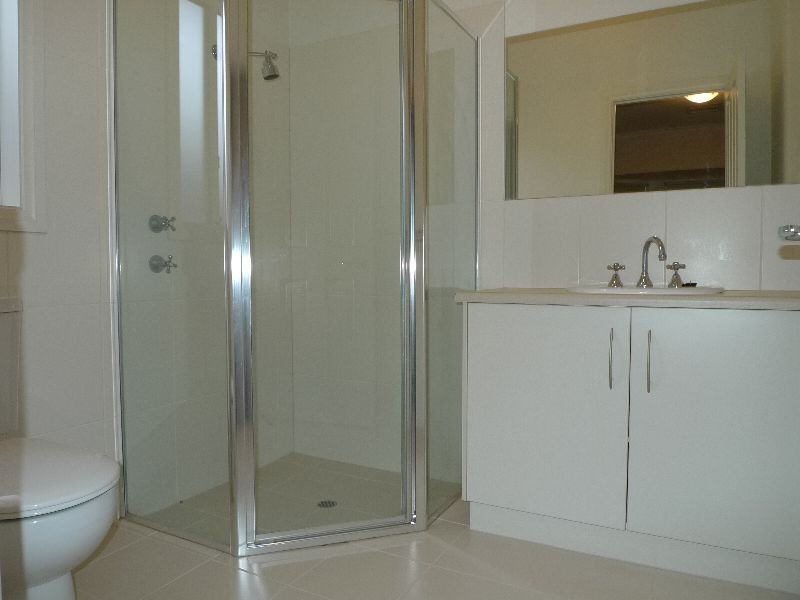 8 Pollard Street, Mount Barker SA 5251