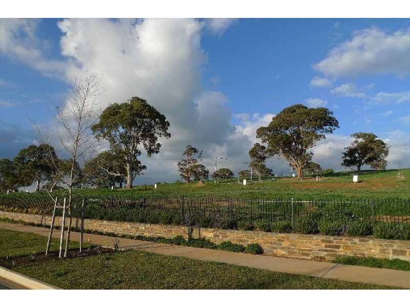 8 Pollard Street, Mount Barker SA 5251