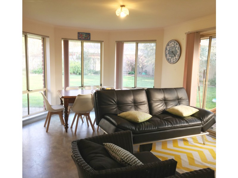 3 Birch Street, Oakbank SA 5243