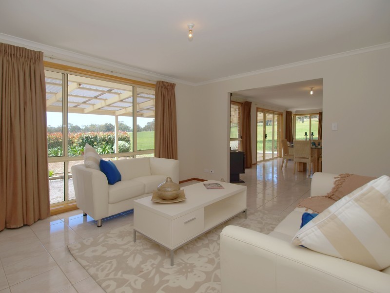 55 Jacaranda Drive, Woodside SA 5244