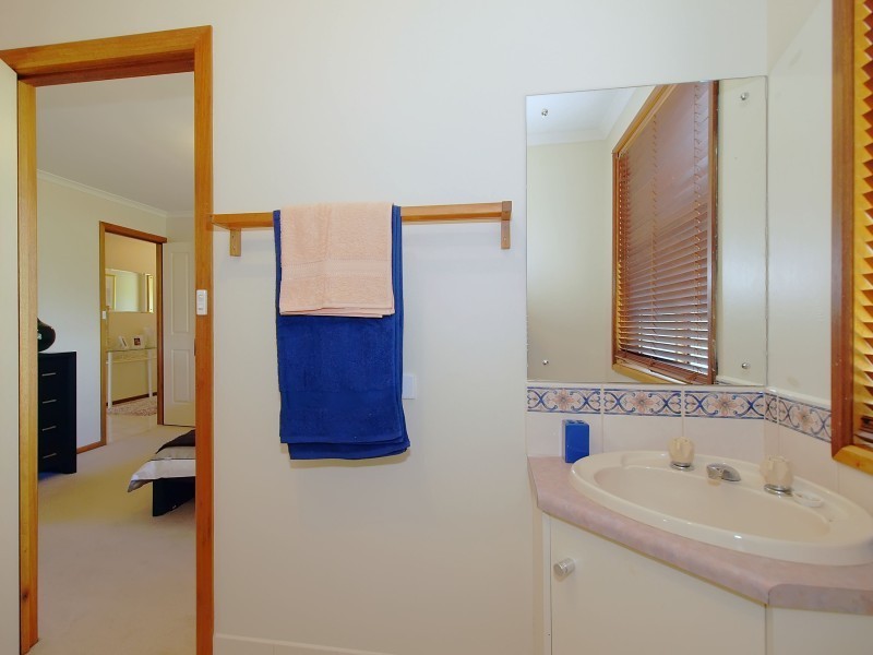 55 Jacaranda Drive, Woodside SA 5244