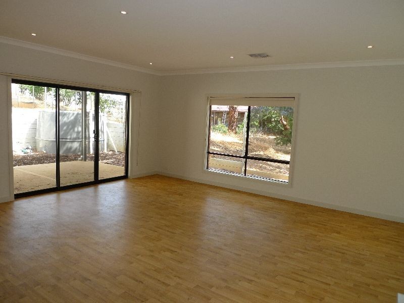 4/10 View Road, Woodside SA 5244