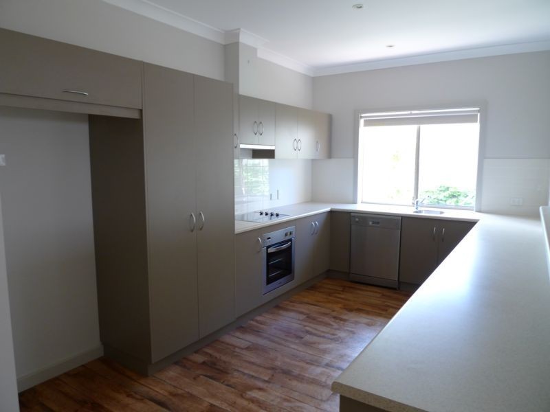 2/10 View Road, Woodside SA 5244