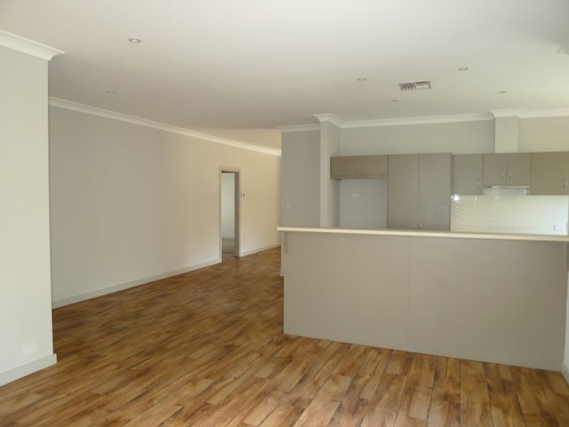 2/10 View Road, Woodside SA 5244