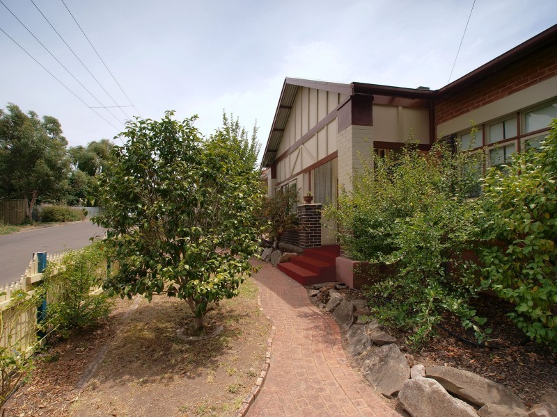 8 Cherington Street, Mount Barker SA 5251