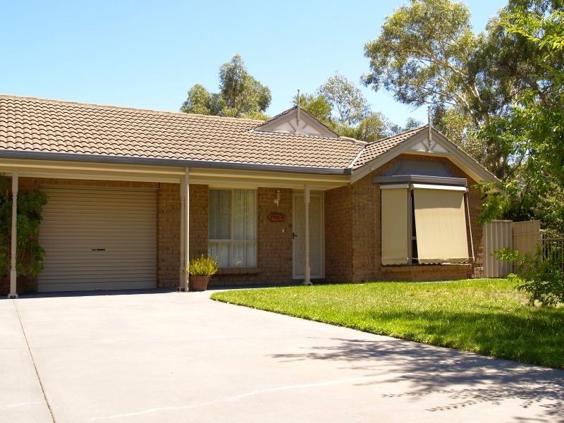 2/12 Pike street, Oakbank SA 5243