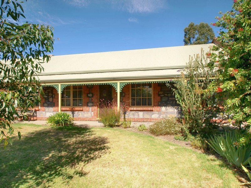 2/4 Margaret Street, Woodside SA 5244