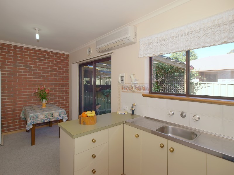 2/4 Margaret Street, Woodside SA 5244