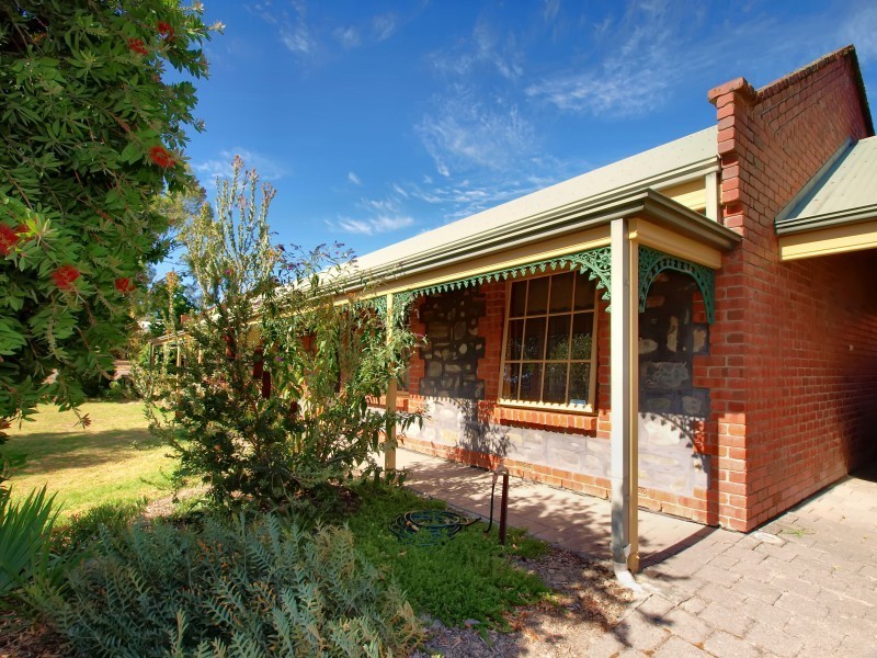 2/4 Margaret Street, Woodside SA 5244