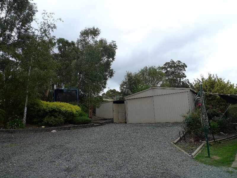 16 Sandalwood Drive, Woodside SA 5244