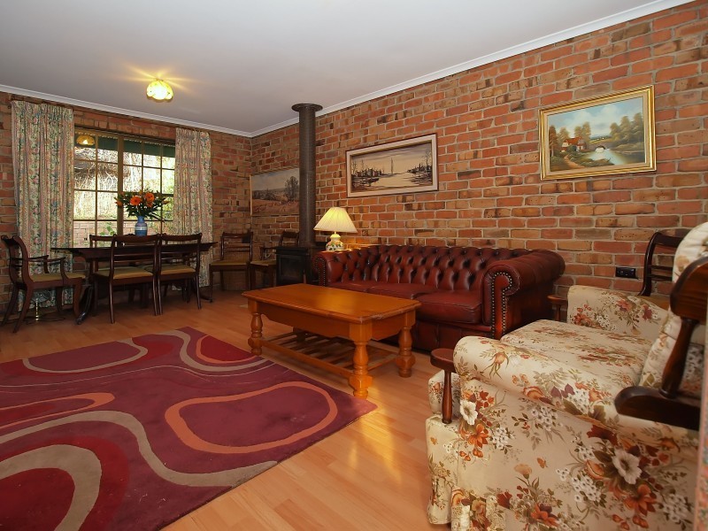 11 Avoca Avenue, Bridgewater SA 5155