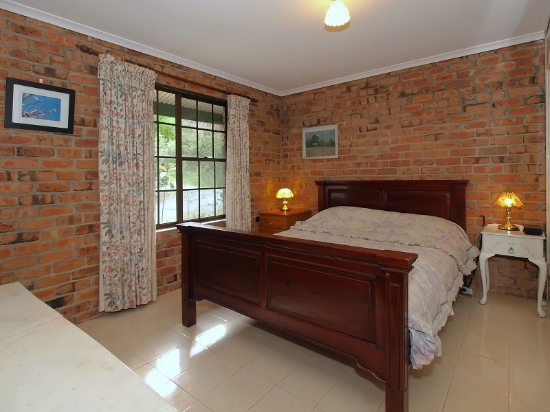 11 Avoca Avenue, Bridgewater SA 5155