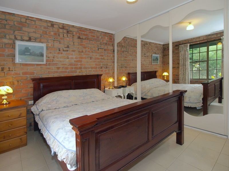 11 Avoca Avenue, Bridgewater SA 5155