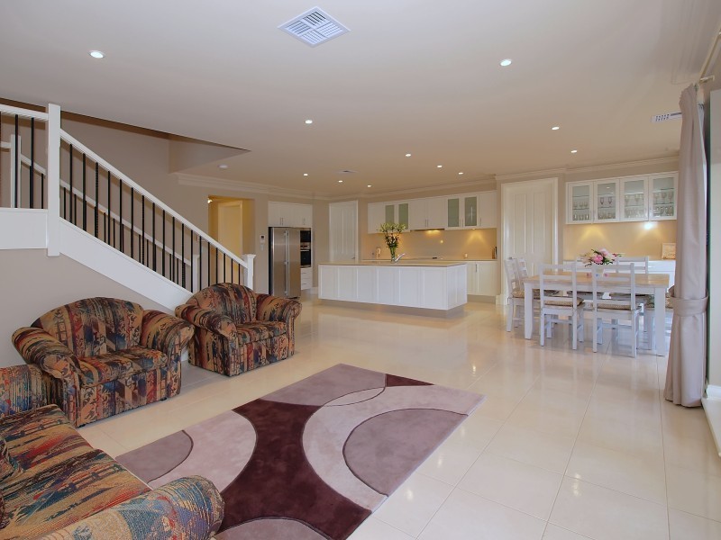 2 Tremayne Drive, Mount Barker SA 5251