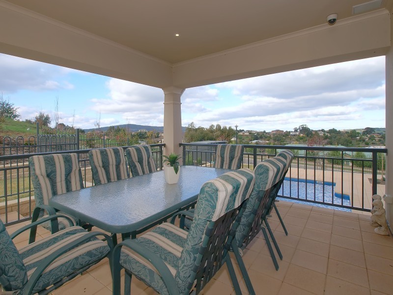 2 Tremayne Drive, Mount Barker SA 5251