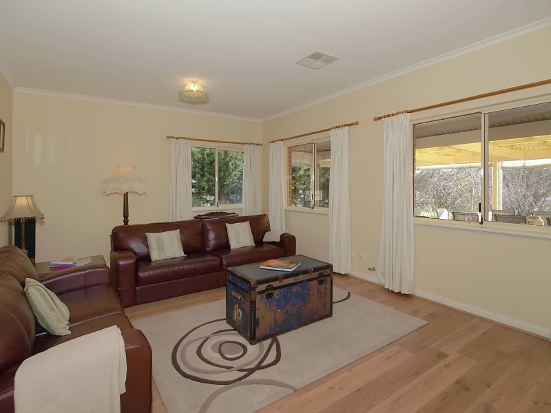 12 Evans Street, Woodside SA 5244