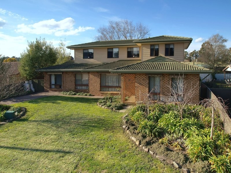 9 Unkuala Avenue, Balhannah SA 5242