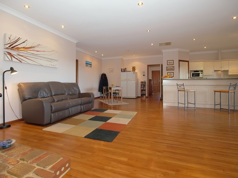 18 Smeaton Crescent, Littlehampton SA 5250