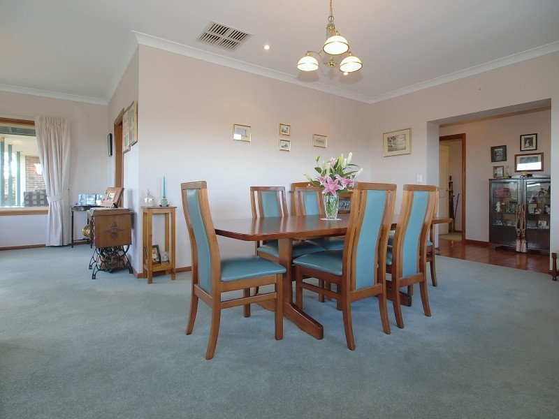 18 Smeaton Crescent, Littlehampton SA 5250