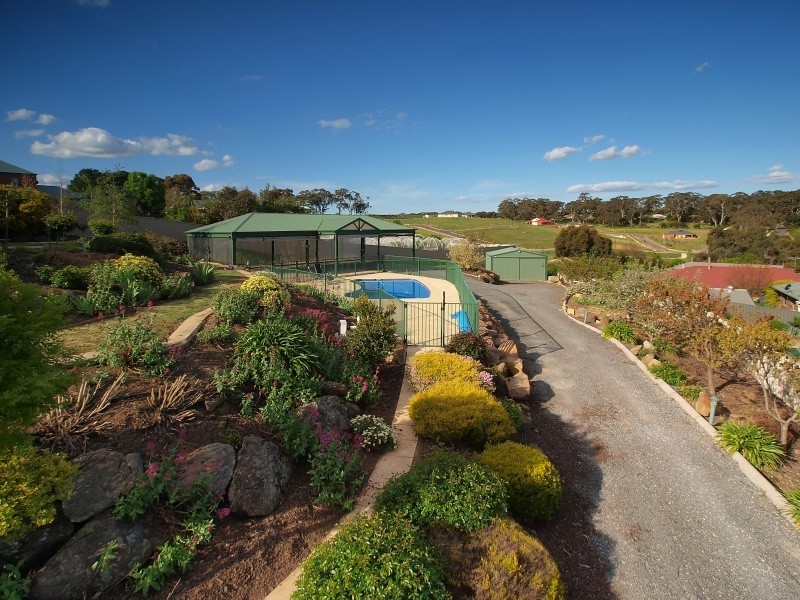 18 Smeaton Crescent, Littlehampton SA 5250