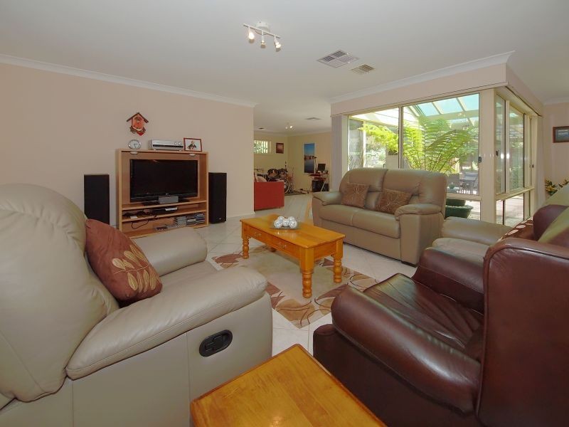 82 Grevillea Way, Woodside SA 5244