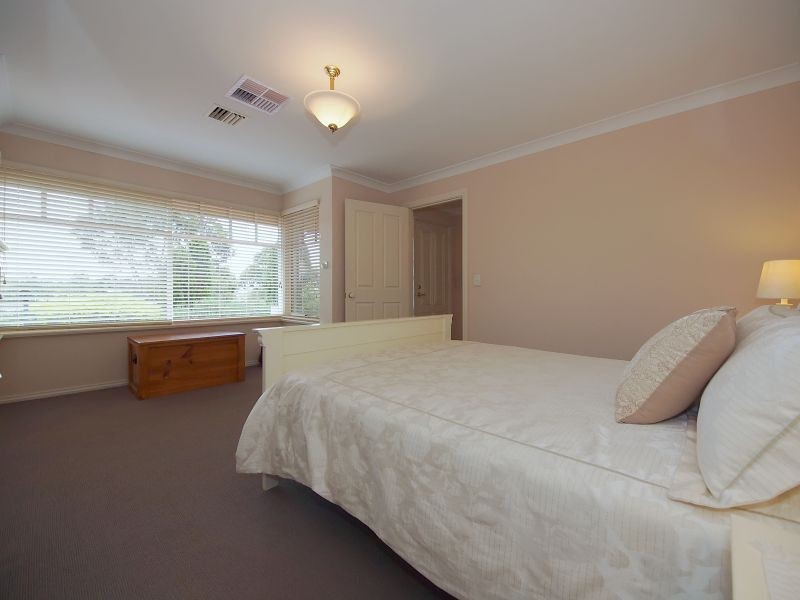 82 Grevillea Way, Woodside SA 5244