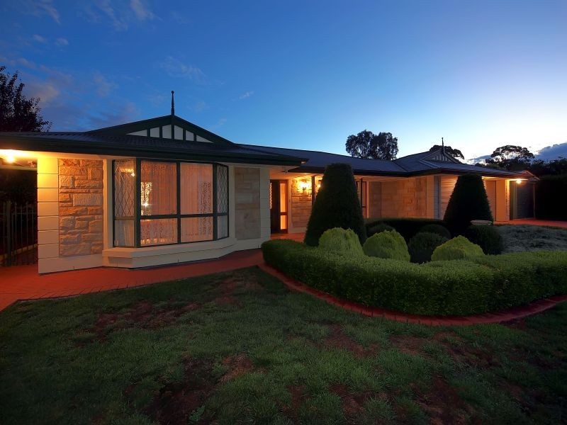 16 Jacaranda Drive, Woodside SA 5244