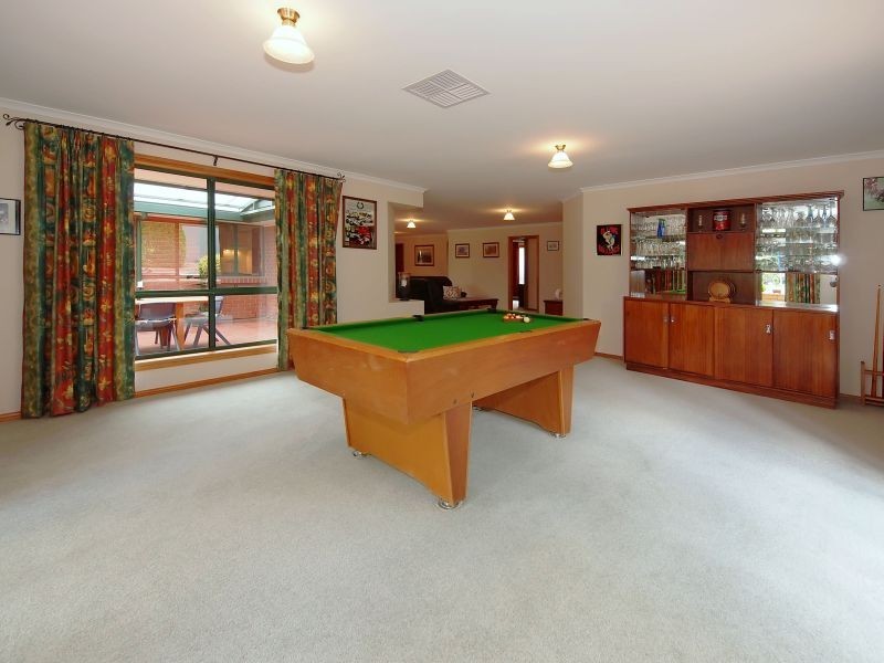 16 Jacaranda Drive, Woodside SA 5244