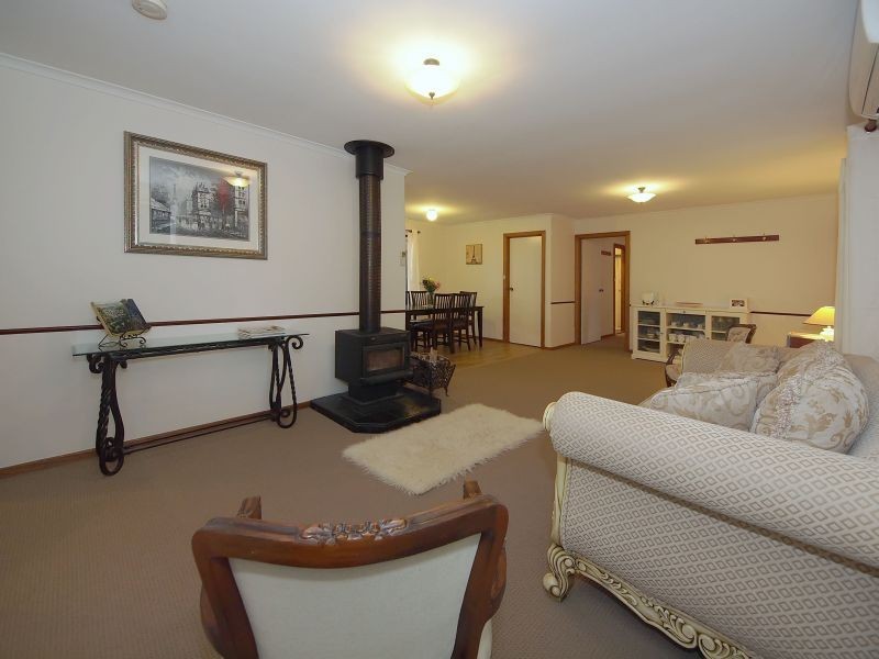 15 Windsor Avenue, Hahndorf SA 5245