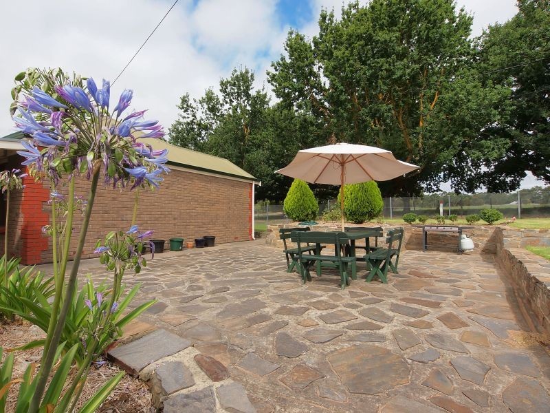 15 Windsor Avenue, Hahndorf SA 5245