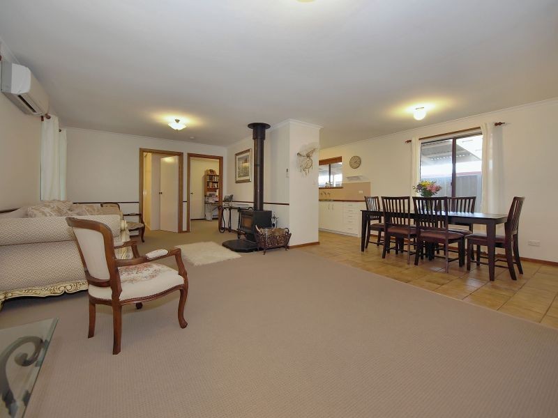 15 Windsor Avenue, Hahndorf SA 5245