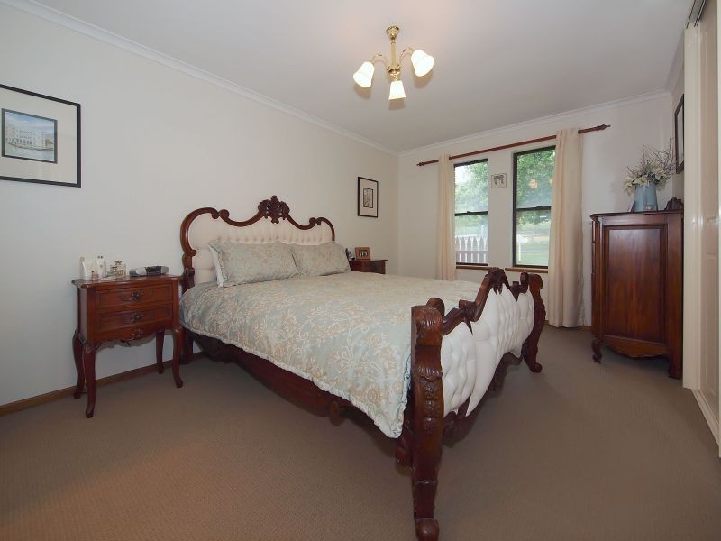 15 Windsor Avenue, Hahndorf SA 5245