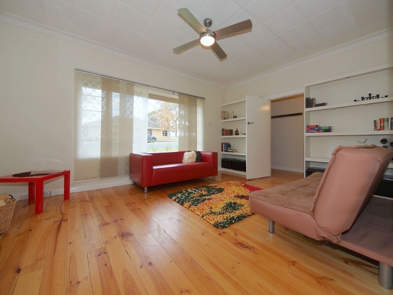 42 Hampden Road, Mount Barker SA 5251