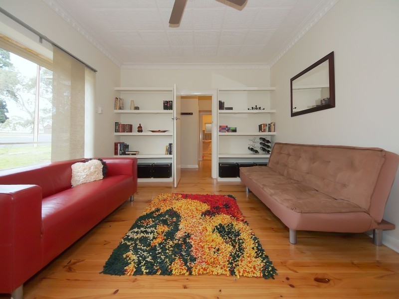 42 Hampden Road, Mount Barker SA 5251