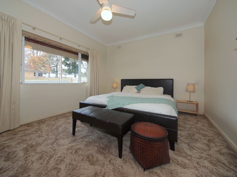 42 Hampden Road, Mount Barker SA 5251
