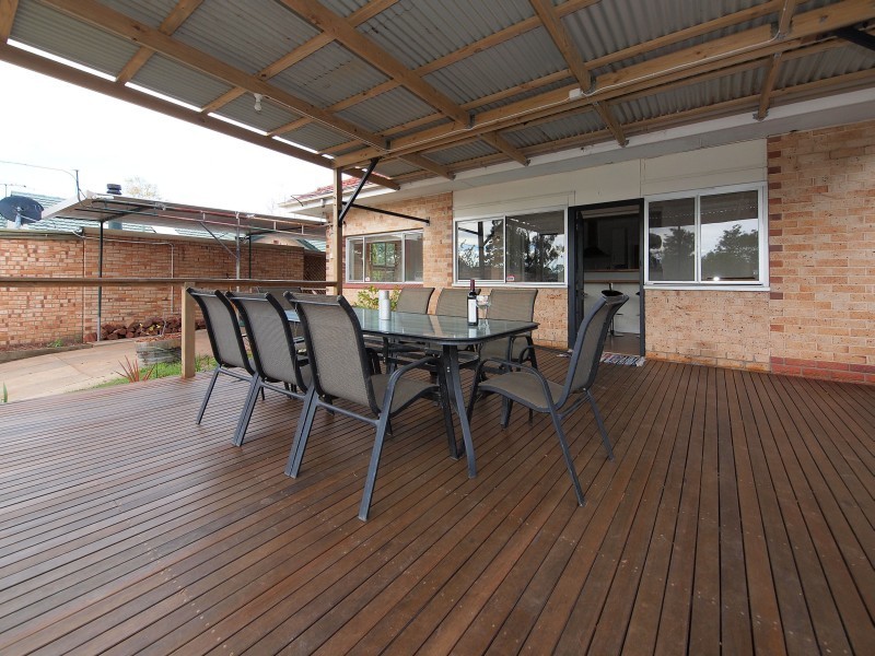 42 Hampden Road, Mount Barker SA 5251