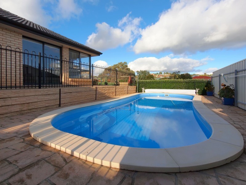 24 Atlantic Road, Mount Barker SA 5251