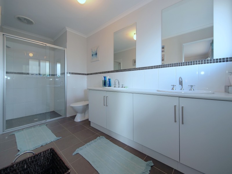 11 Elizabeth Street, Woodside SA 5244