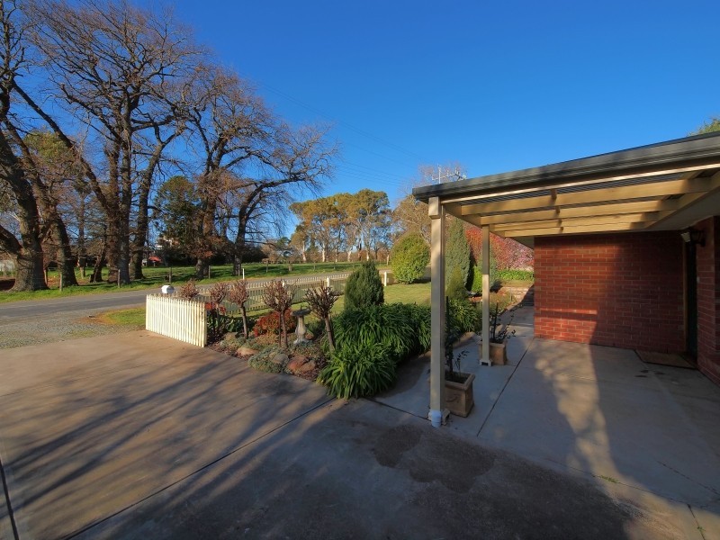 11 Oakwood Road, Oakbank SA 5243