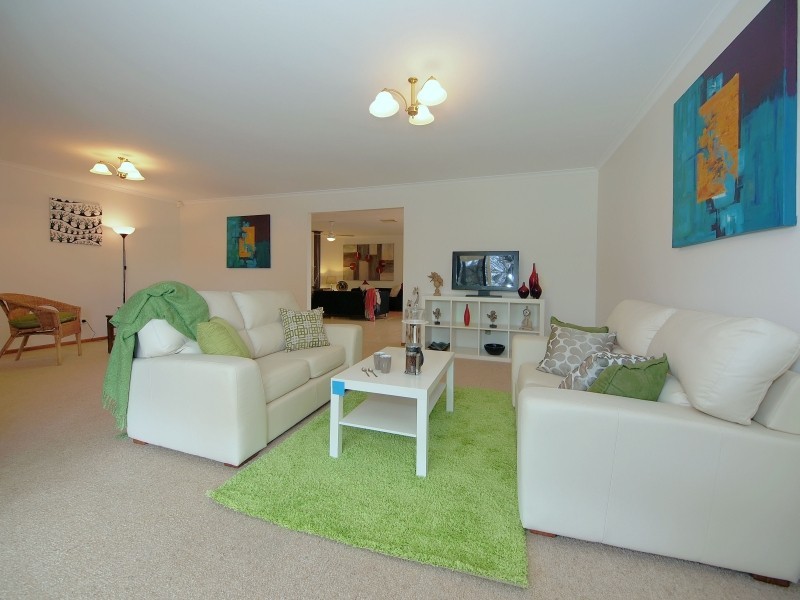 11 Oakwood Road, Oakbank SA 5243