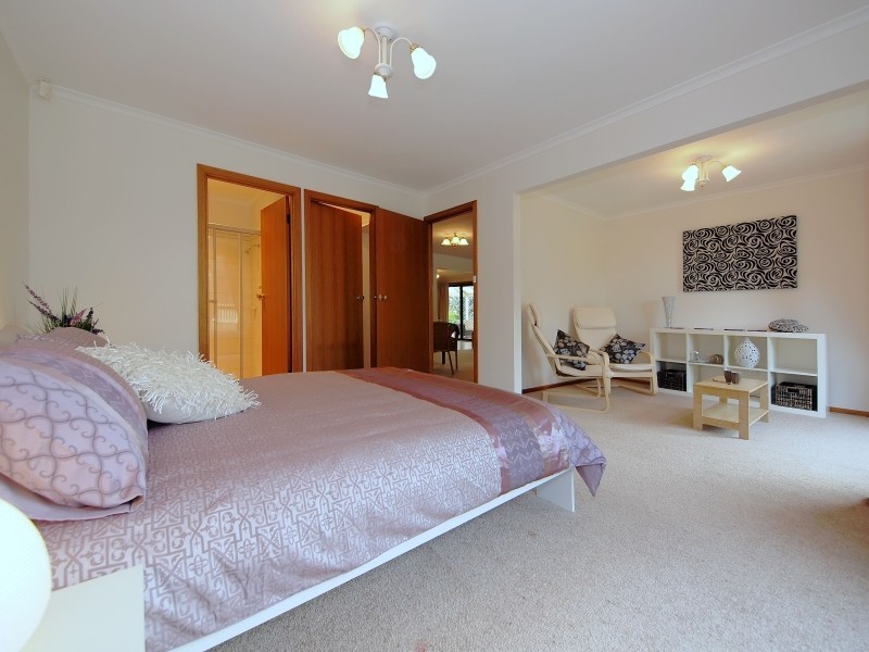 11 Oakwood Road, Oakbank SA 5243