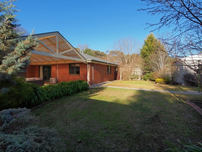 11 Oakwood Road, Oakbank SA 5243