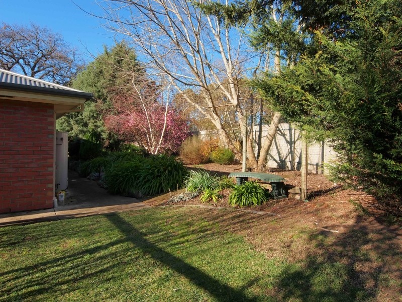 11 Oakwood Road, Oakbank SA 5243